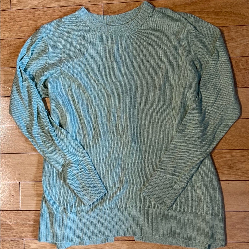 Lululemon Athletica Open Back Crewneck Lightweight Sweater Cashmere blend